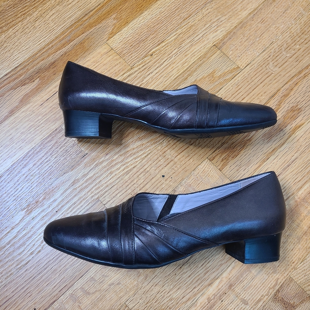 Beautifeel Size 11 Metallic Leather Slip On Comfort Heels